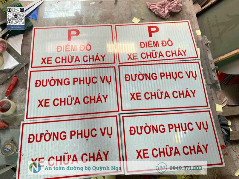 Biển báo đường phục vụ xe chữa cháy