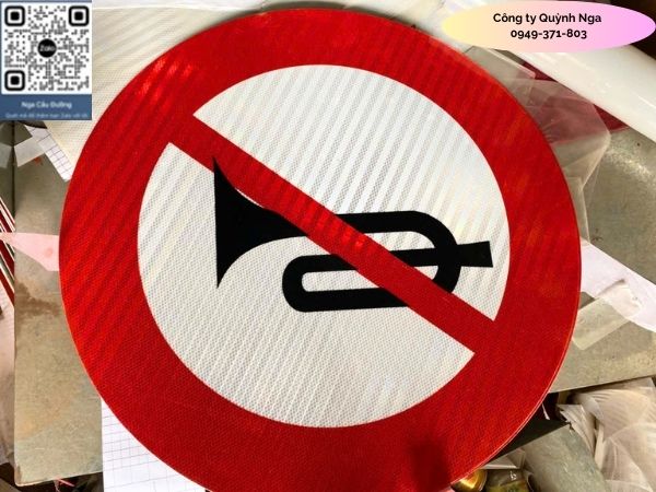 Biển Báo phản quang Cấm Sử Dụng Còi P.128