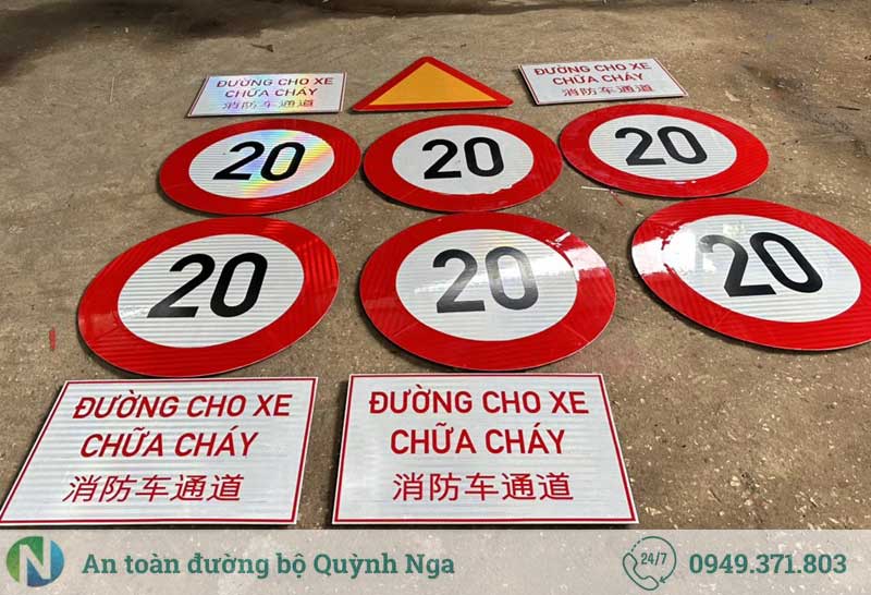 Biển báo đường cho xe chữa cháy 