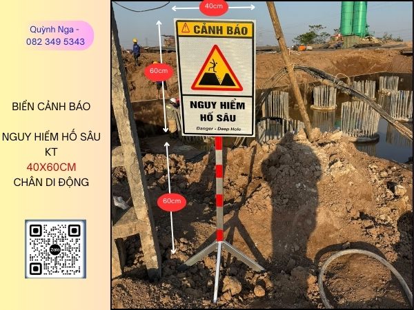 Biển báo Hố sâu nguy hiểm di động tại Công trường Bình Dương