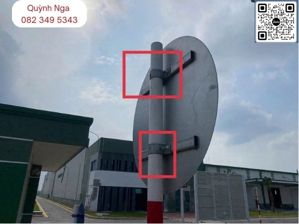 Đai ôm ống phi 60 biển báo giao thông