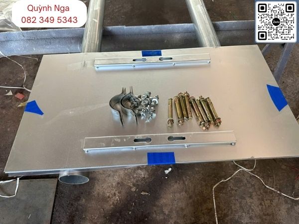 Phụ kiện Đai ôm biển báo phi 76