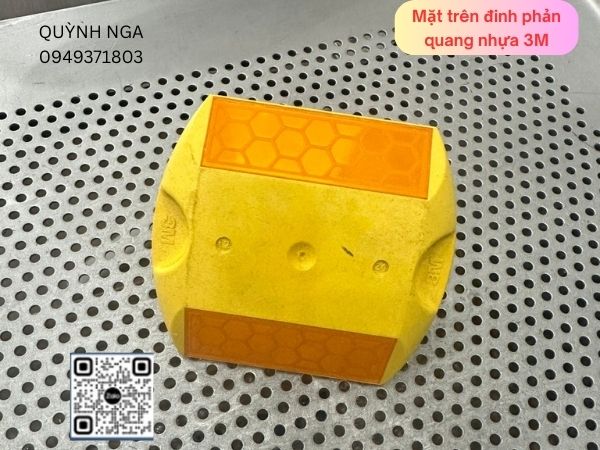 Loại đinh phản quang 3M bằng nhựa Loại đinh phản quang 3M bằng nhựa
