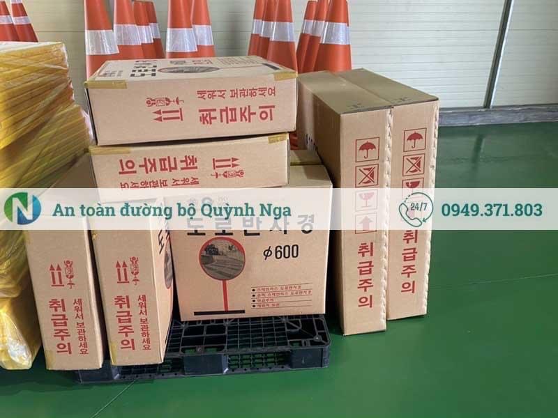 Gương cầu lồi tại xưởng Quỳnh Nga