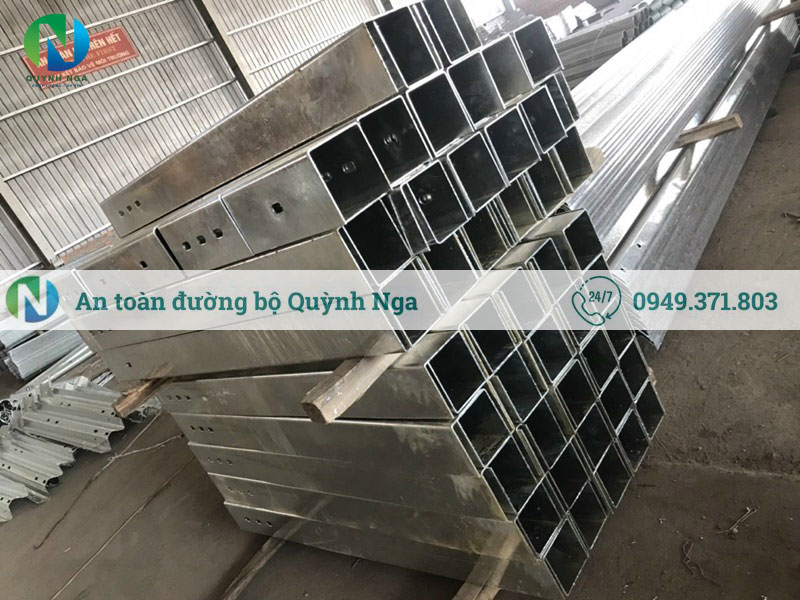 Hộ lan tôn sóng tại xưởng Quỳnh Nga Đà Nẵng