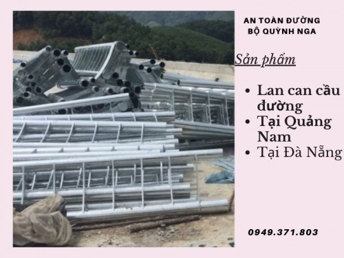 Tập kết lan can tại Công trường