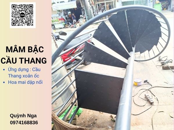 Mâm bậc cầu thang xoắn hoa mai - Ứng dụng cầu thang ngoài trời Mâm bậc cầu thang xoắn hoa mai - Ứng dụng cầu thang ngoài trời