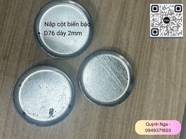 Nắp cột biển báo D76