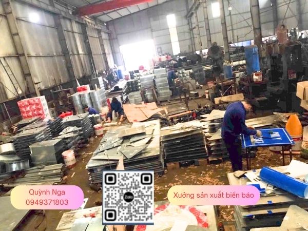 Xưởng sản xuất Biển báo giao thông Quỳnh Nga Xưởng sản xuất Biển báo giao thông Quỳnh Nga