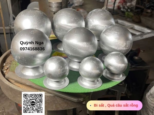 Bi sắt trang trí, quả cầu sắt phi 100