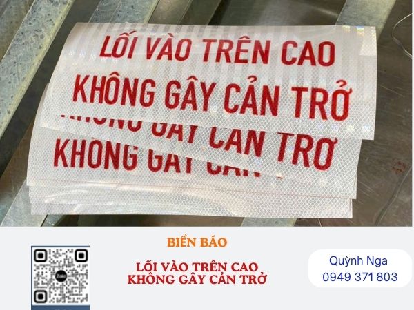 Biển báo lối vào trên cao PCCC