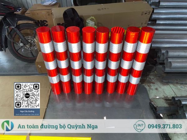 Cọc tiêu thép giao thông theo quy chuẩn 41 2019