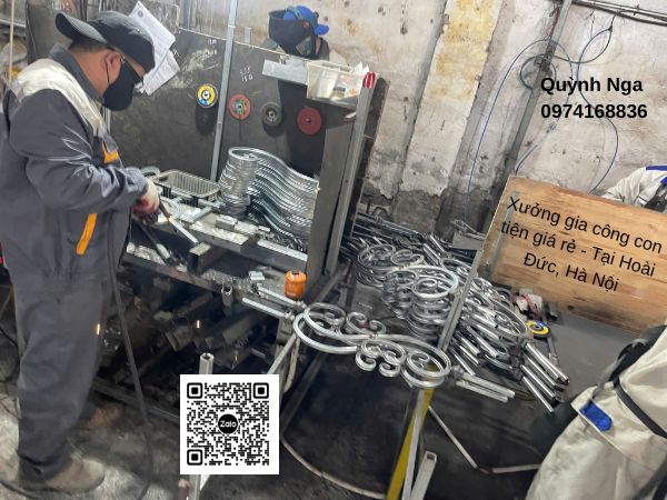 Xưởng gia công con tiện cầu thang sắt giá rẻ tại Hoài Đức, Hà Nội