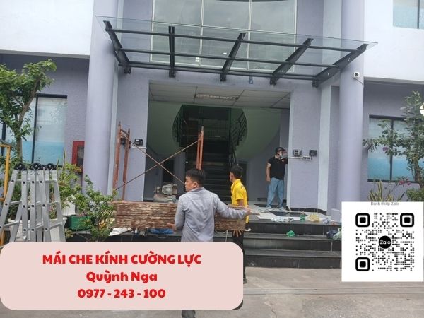 thi công mái che kính cường lực