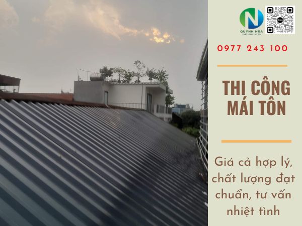 thi công mái che sân thượng bằng tôn