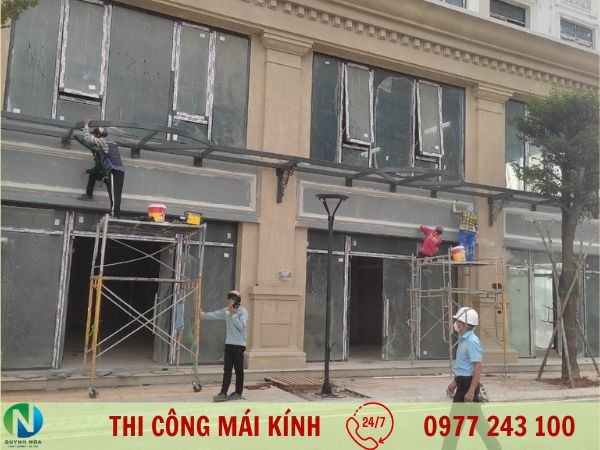 thi công mái kính lấy sáng