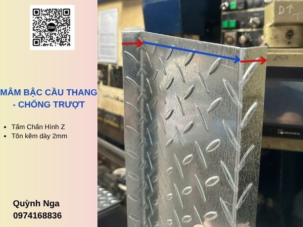 Mâm bậc cầu thang chống trượt (Gân nhám) Mâm bậc cầu thang chống trượt (Gân nhám)