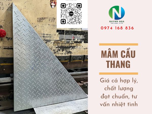 mâm cầu thang bậc cầu thang sắt tại hồ chí minh