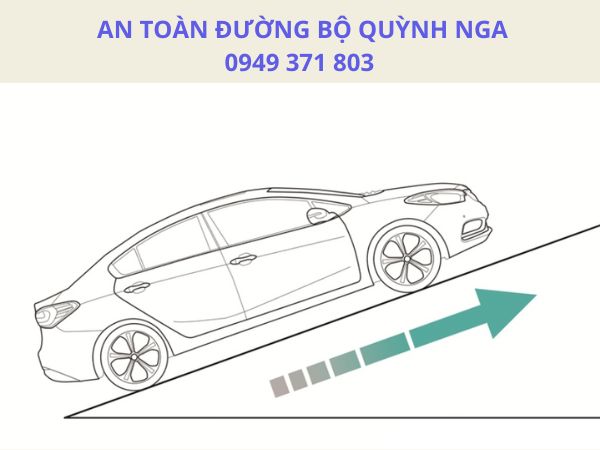 Mẹo lái xe lên dốc an toàn