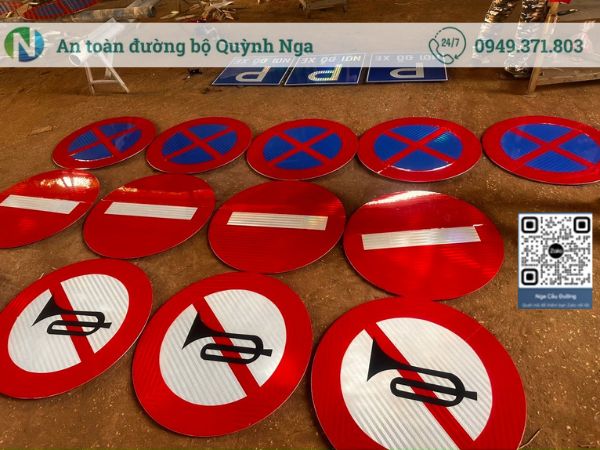 Biển báo P.130 tại công ty Quỳnh Nga