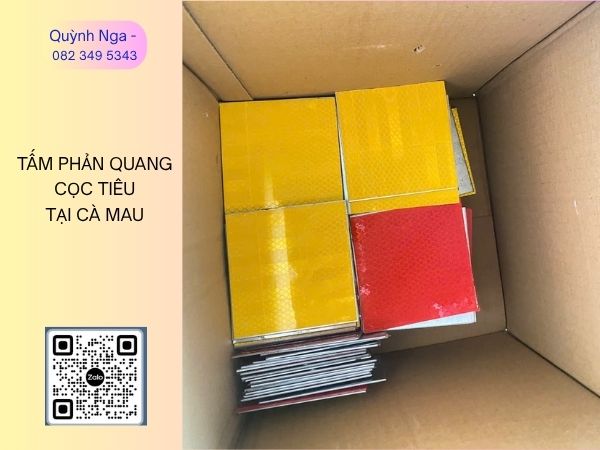Tấm phản quang cọc tiêu cùng hạng mục Biển báo giao thông